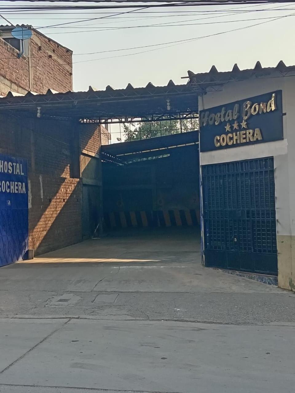 Hostal Bond Huaraz  Exterior photo